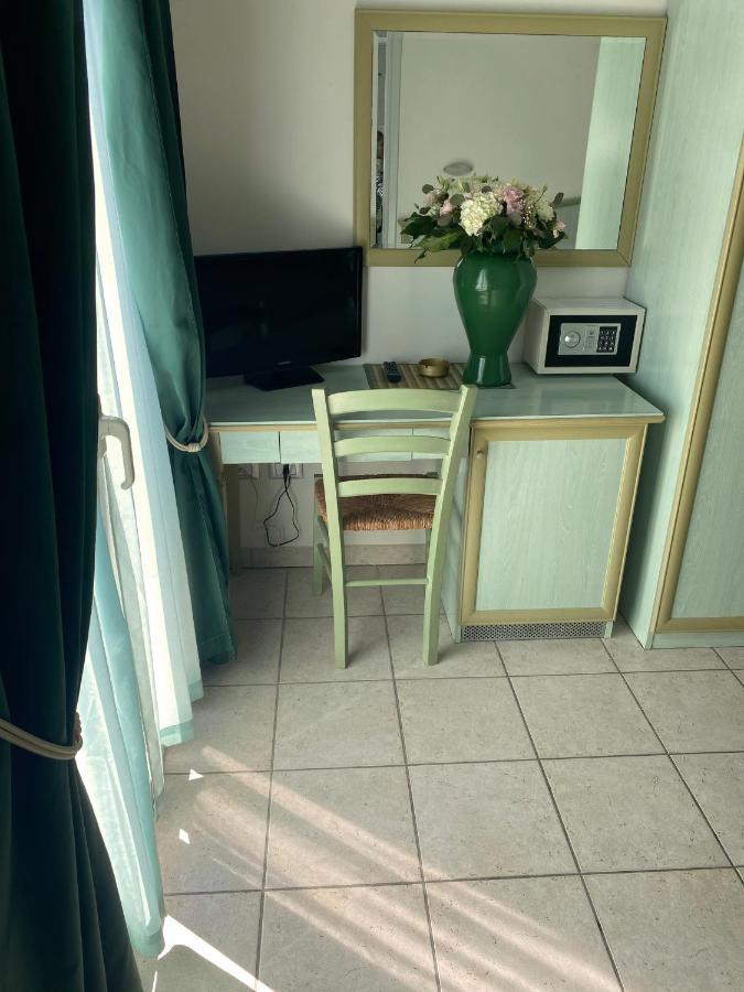 Hotel Philadelphia Католика Екстериор снимка