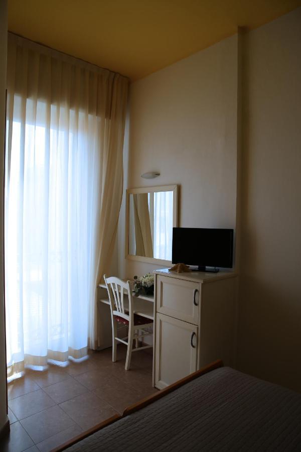 Hotel Philadelphia Католика Екстериор снимка
